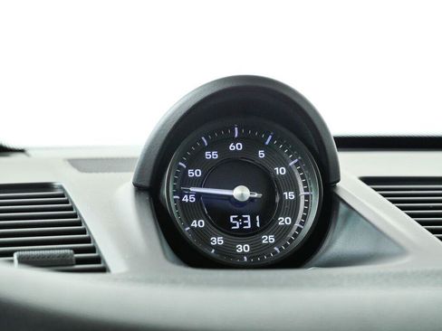 Used 2025 Porsche 911 Carrera RWD image 18