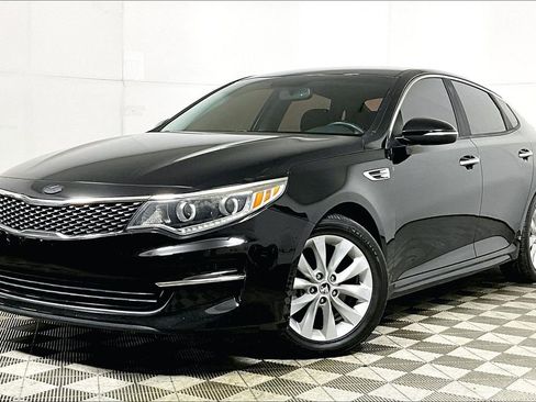 Used 2016 Kia Optima EX image 2