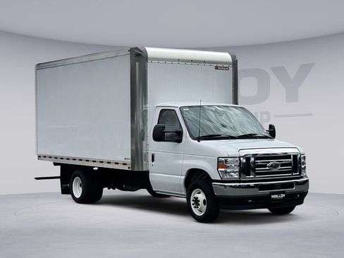 New 2025 Ford E-350 and Econoline 350 Super Duty w/ Driver's Safety Package RWD image 1