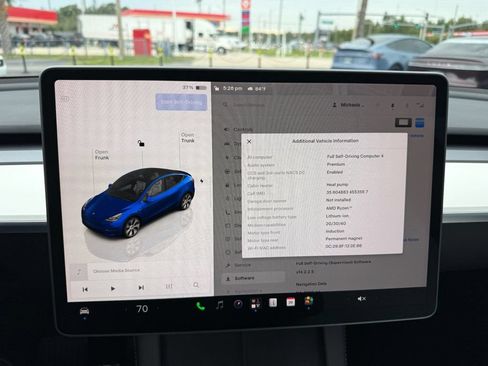 Used 2024 Tesla Model Y Long Range AWD/4WD image 15
