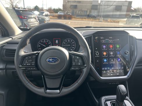 Used 2024 Subaru Crosstrek 2.5i Limited w/ Popular Package #3A image 2