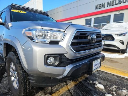 Used 2019 Toyota Tacoma SR5 image 4