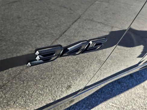 Used 2023 Dodge Charger R/T w/ Blacktop Package image 17