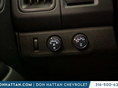 Used 2022 Chevrolet Colorado LT w/ LT Convenience Package image 15