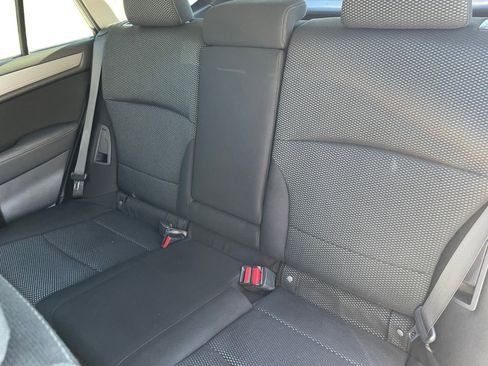 Used 2017 Subaru Outback 2.5i Premium image 16