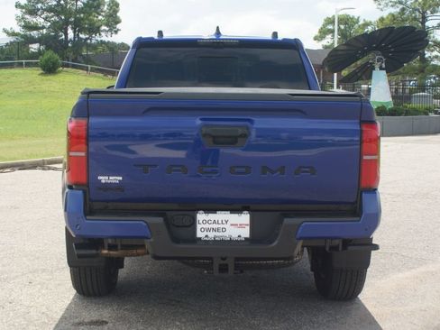 Used 2025 Toyota Tacoma TRD Sport w/ TRD Sport Premium Package AWD/4WD image 3