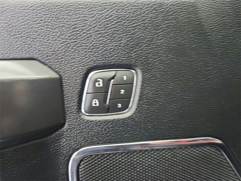 Used 2019 Ford F150 Lariat w/ Equipment Group 502A Luxury image 30