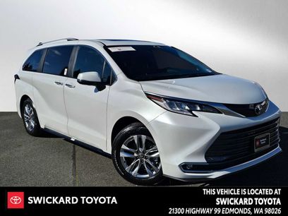 Certified 2025 Toyota Sienna Limited
