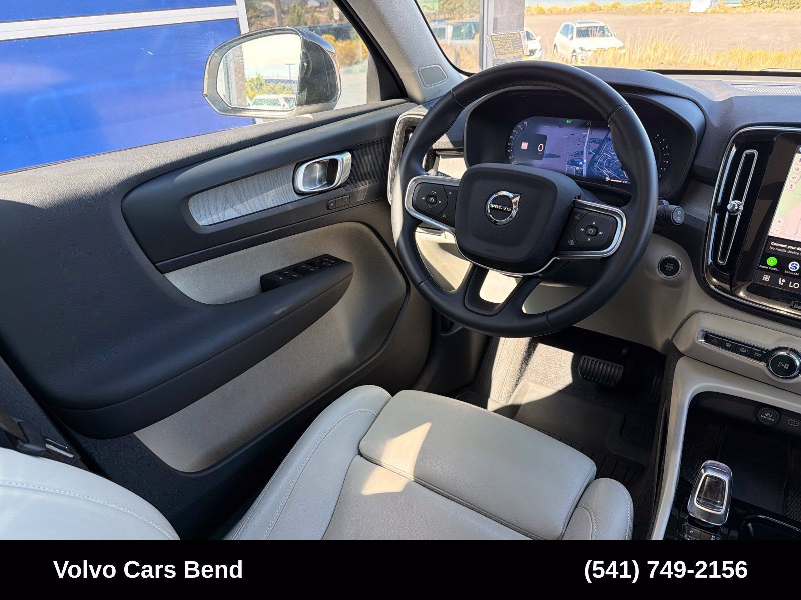 Used 2026 Volvo XC40 B5 Plus AWD/4WD image 11