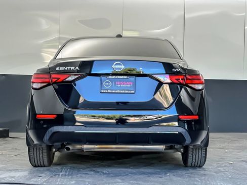 Used 2024 Nissan Sentra SV FWD image 4