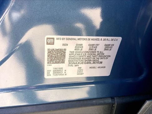 Used 2024 Chevrolet Equinox LT AWD/4WD image 34