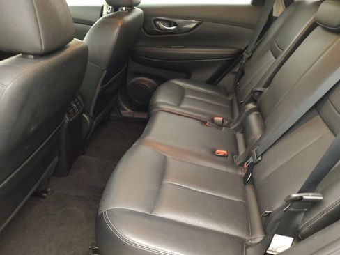 Used 2017 Nissan Rogue SL FWD image 18