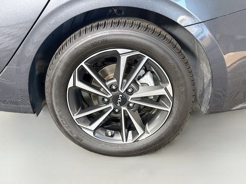 Used 2024 Kia Forte LXS image 36