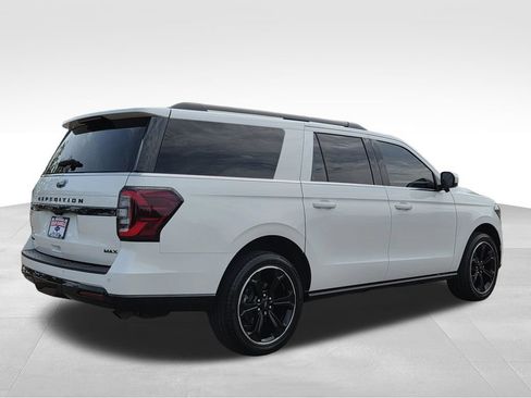 Used 2023 Ford Expedition Max Limited RWD image 6