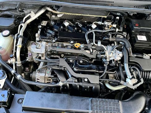 Used 2020 Toyota Corolla SE image 32