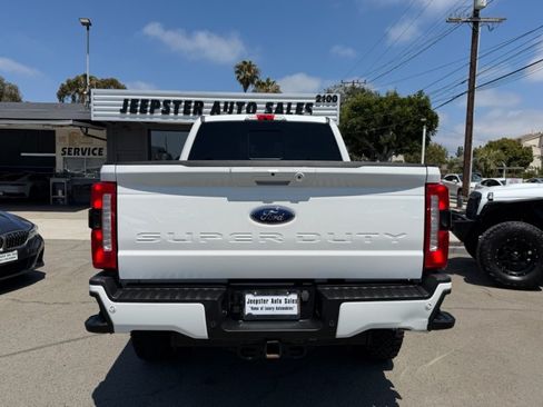 Used 2024 Ford F250 Lariat w/ Lariat Ultimate Package AWD/4WD image 5