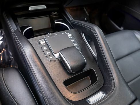 Used 2022 Mercedes-Benz GLE 350 4MATIC w/ Premium Package image 30