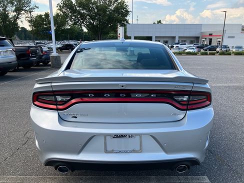 Used 2022 Dodge Charger R/T RWD image 18