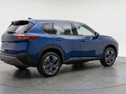 Used 2025 Nissan Rogue SV FWD image 9