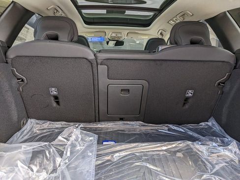 New 2026 Volvo XC60 B5 Plus w/ Protection Package Premier image 28