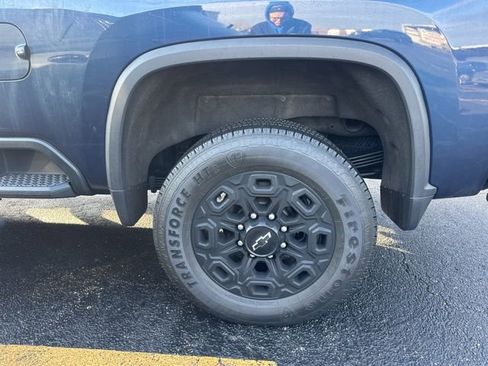 Used 2022 Chevrolet Silverado 2500 LTZ w/ LTZ Plus Package image 18