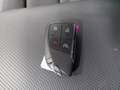 Used 2025 Chevrolet Equinox LT AWD/4WD image 6