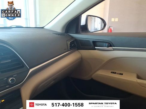 Used 2020 Hyundai Elantra SE FWD image 21