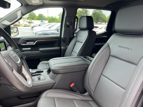 New 2026 GMC Sierra 1500 Denali w/ Denali Reserve Package AWD/4WD image 8