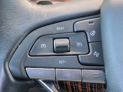 Certified 2021 Cadillac Escalade Premium Luxury image 12