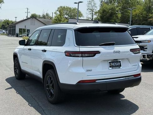 Used 2024 Jeep Grand Cherokee L Laredo AWD/4WD image 5