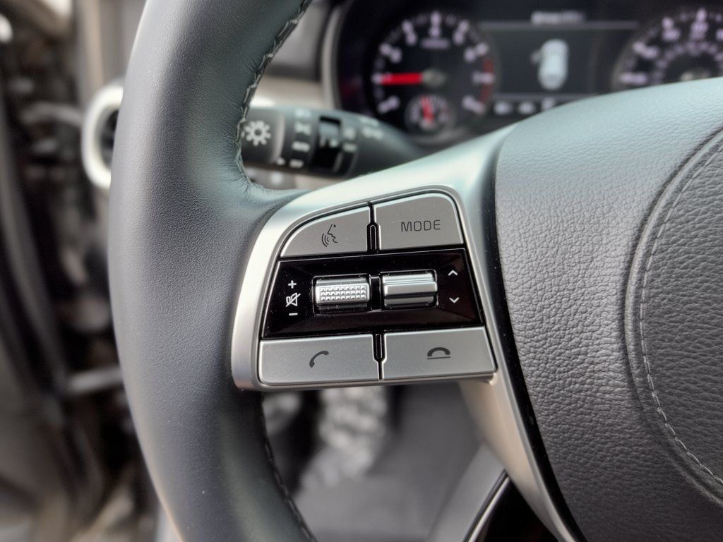 Used 2020 Kia Telluride SX w/ SX Prestige Package AWD/4WD image 18