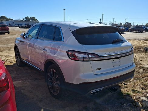 Certified 2023 Lincoln Nautilus Reserve w/ Equipment Group 201A image 4