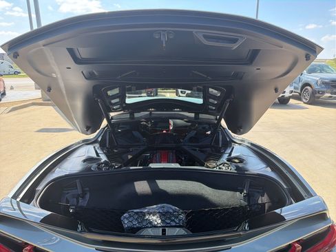 Used 2024 Chevrolet Corvette Stingray Premium Cpe w/ Z51 Performance Package RWD image 5