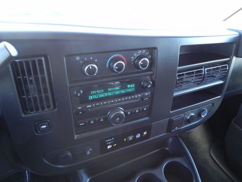 Used 2017 Chevrolet Express 2500 LS image 10