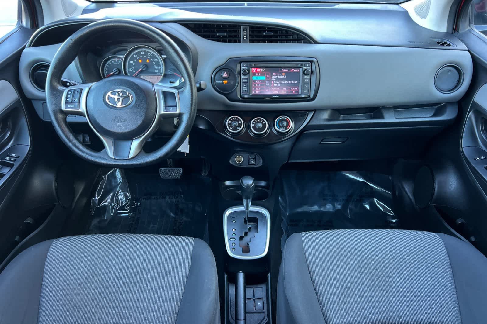 Used 2017 Toyota Yaris L w/ Carpet Mat Package FWD image 3