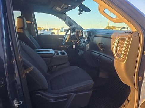 Used 2020 Chevrolet Silverado 1500 LT image 24