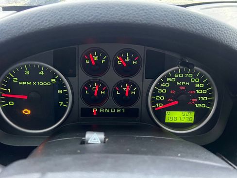 Used 2004 Ford F150 XLT image 21