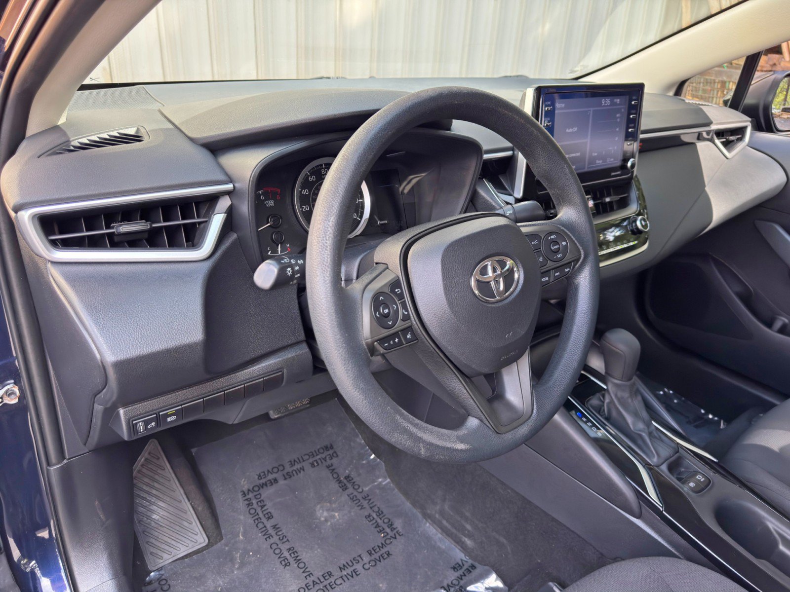 Used 2021 Toyota Corolla LE FWD image 12