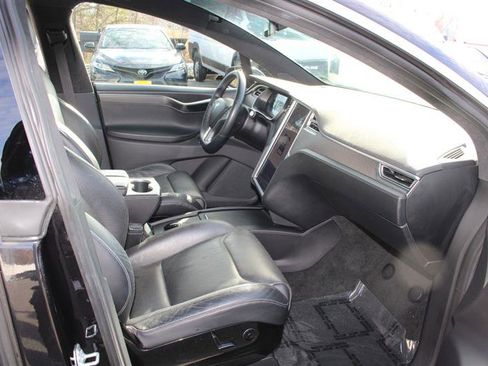 Used 2016 Tesla Model X P90D image 12