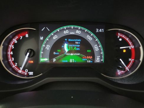 Used 2025 Toyota RAV4 XLE w/ Convenience Package FWD image 21