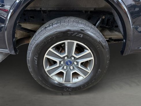 Used 2016 Ford F150 XLT w/ Equipment Group 302A Luxury image 16