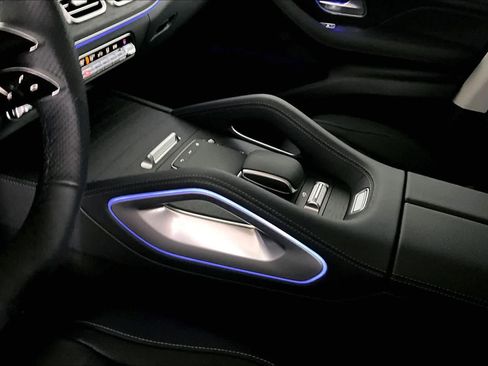 New 2026 Mercedes-Benz GLS 450 4MATIC image 11
