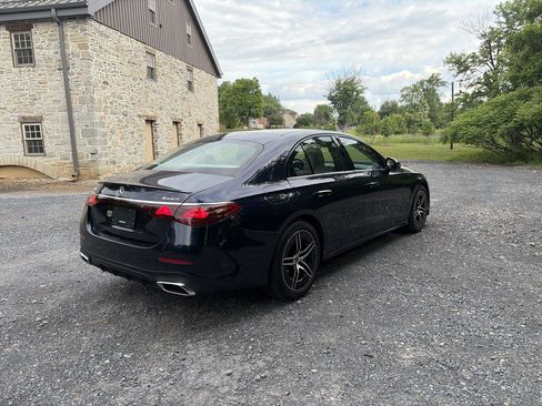 Used 2024 Mercedes-Benz E 350 4MATIC Sedan image 9