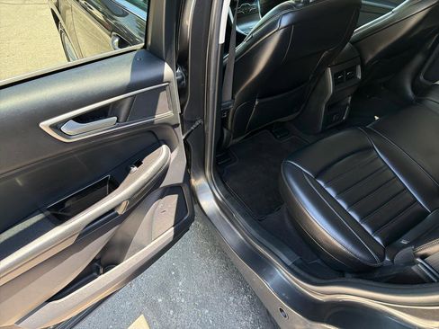 Used 2020 Ford Edge SEL w/ Cargo Accessory Package FWD image 14