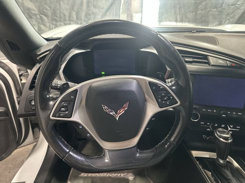 Used 2016 Chevrolet Corvette Stingray Convertible RWD image 19