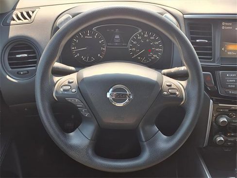 Used 2020 Nissan Pathfinder S image 29