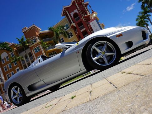 Used 2000 Ferrari 360 Spider image 33