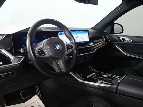 Certified 2023 BMW X7 xDrive40i w/ Executive Package image 13