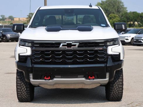 Used 2025 Chevrolet Silverado 1500 ZR2 w/ Technology Package AWD/4WD image 5