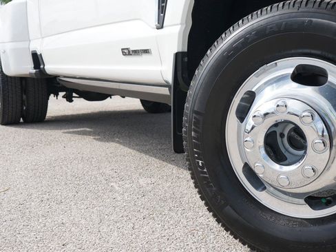 Used 2025 Ford F350 King Ranch w/ Chrome Package AWD/4WD image 2